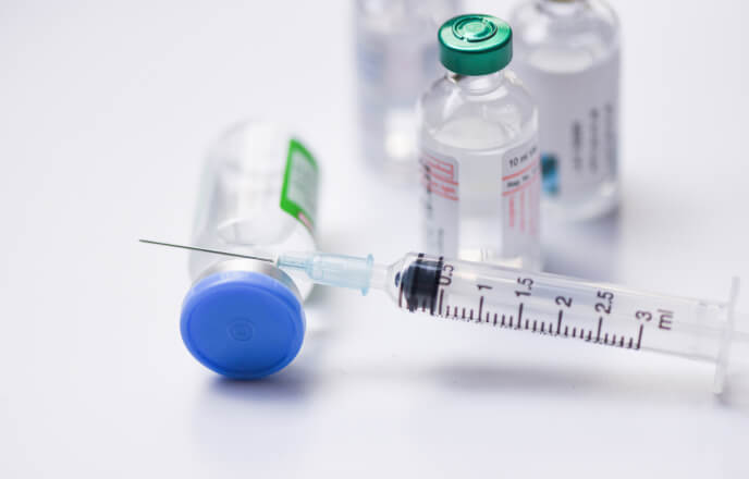 注射器と薬剤